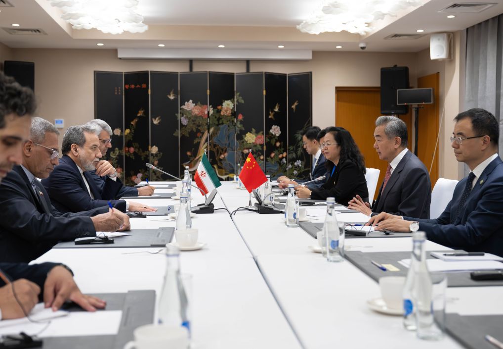 Strategic Diplomacy in Cholpon-Ata: Wang Yi and Araghchi Meeting Amidst Middle East Turbulence